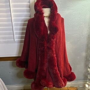 Luxurious Red Faux Fur Trim Cape